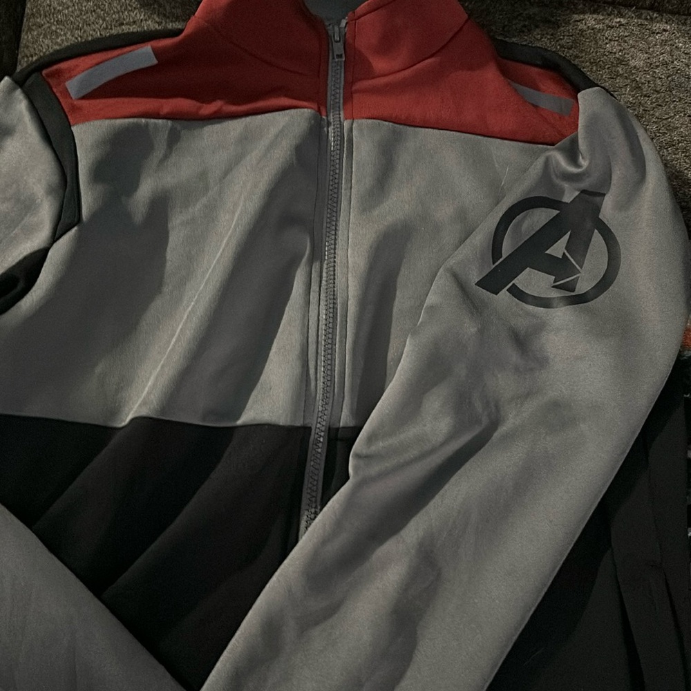 Marvel avengers long sleeve zip up